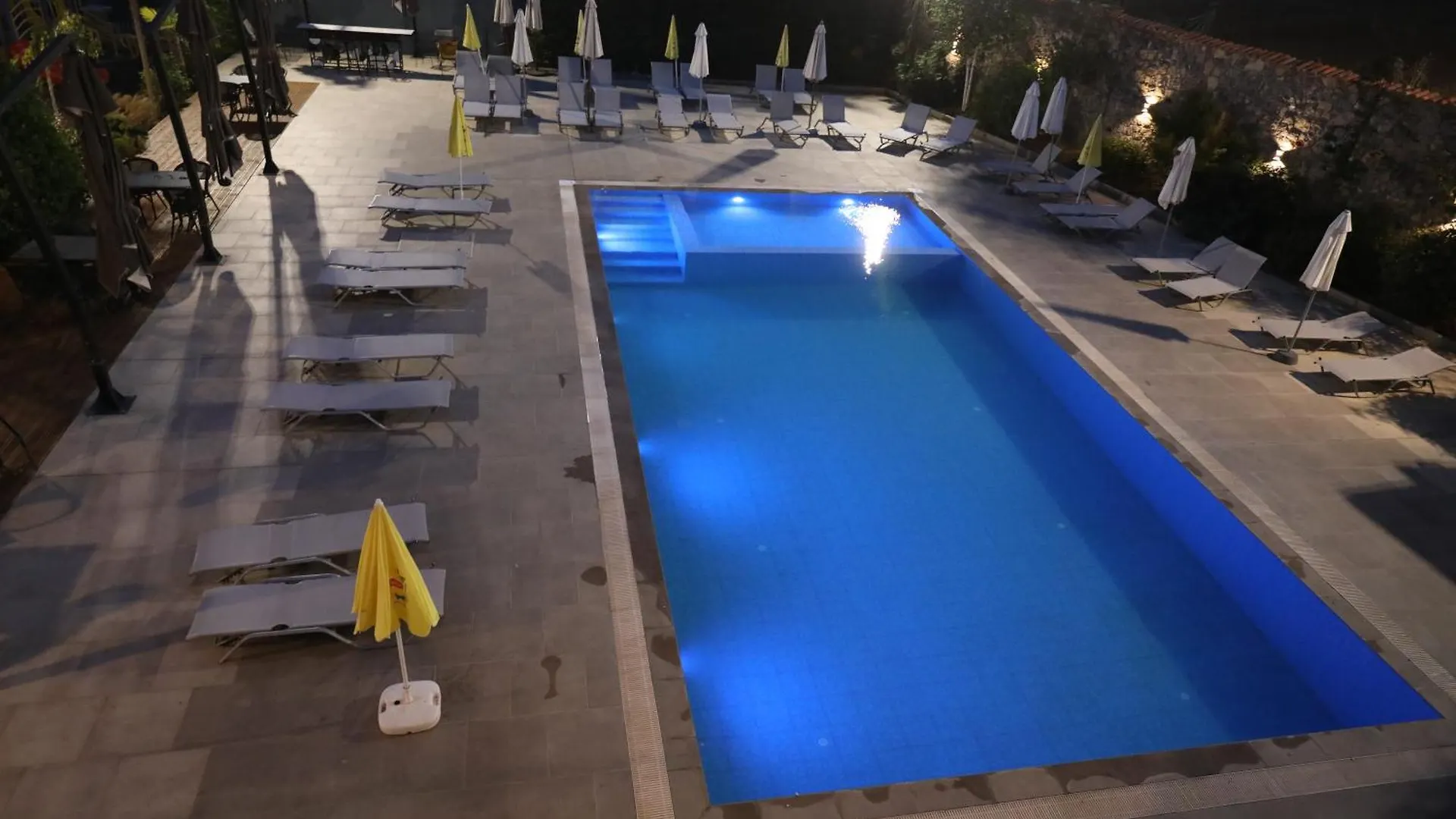 Toka Hotel Restaurant Udenisht 5*,  Albanie
