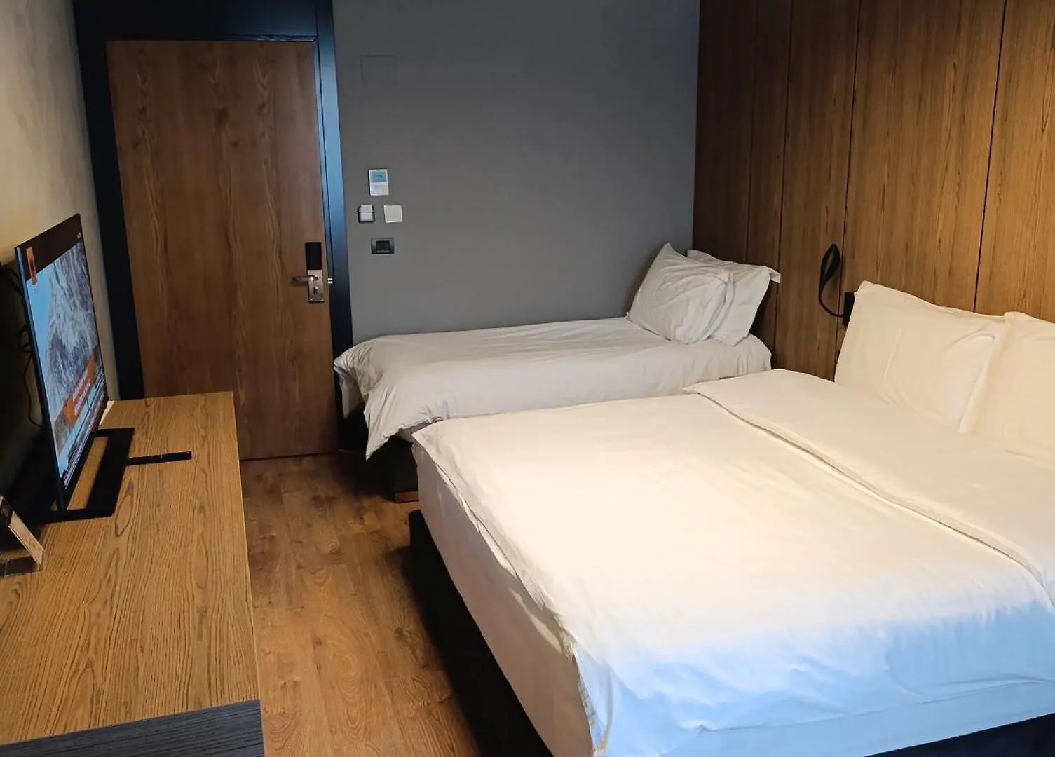 *****  Toka Hotel Restaurant Udenisht Albanie
