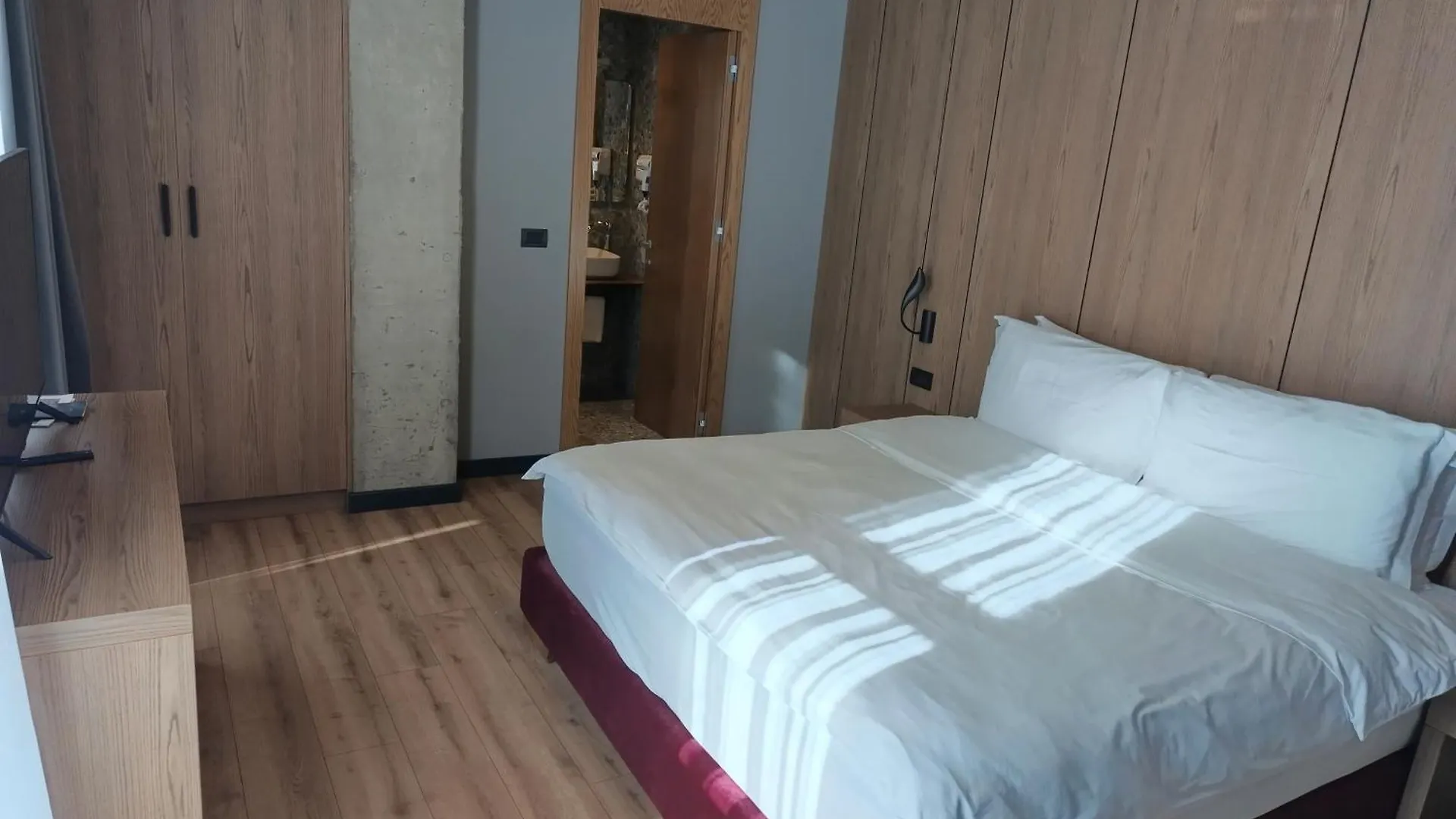 Toka Hotel Restaurant Udenisht