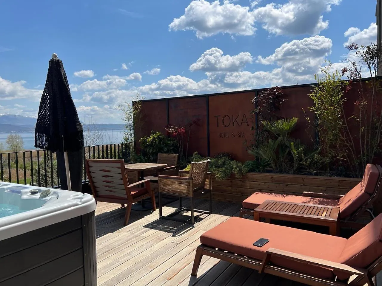 Toka Hotel Restaurant Udenisht