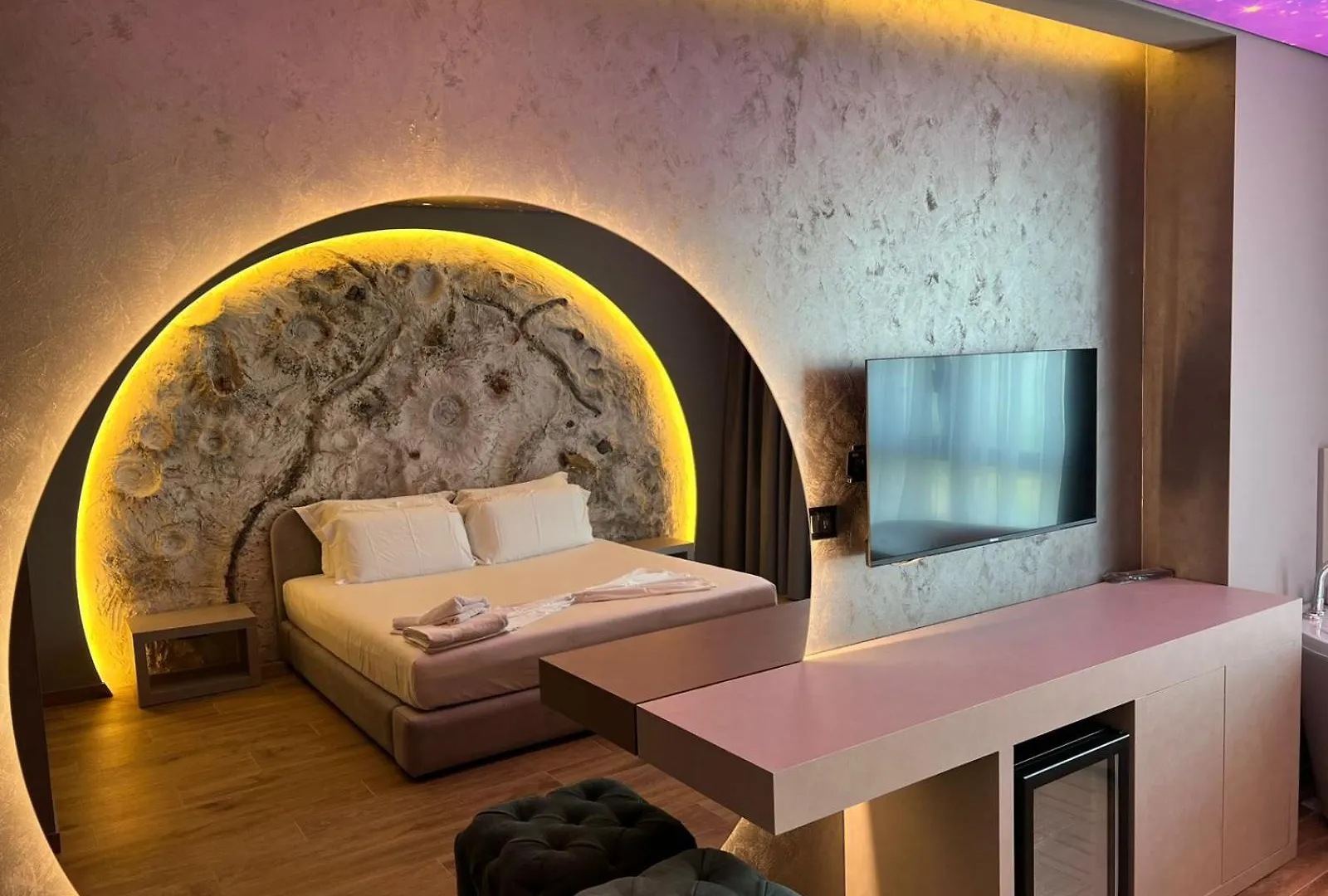Toka Hotel Restaurant Udenisht
