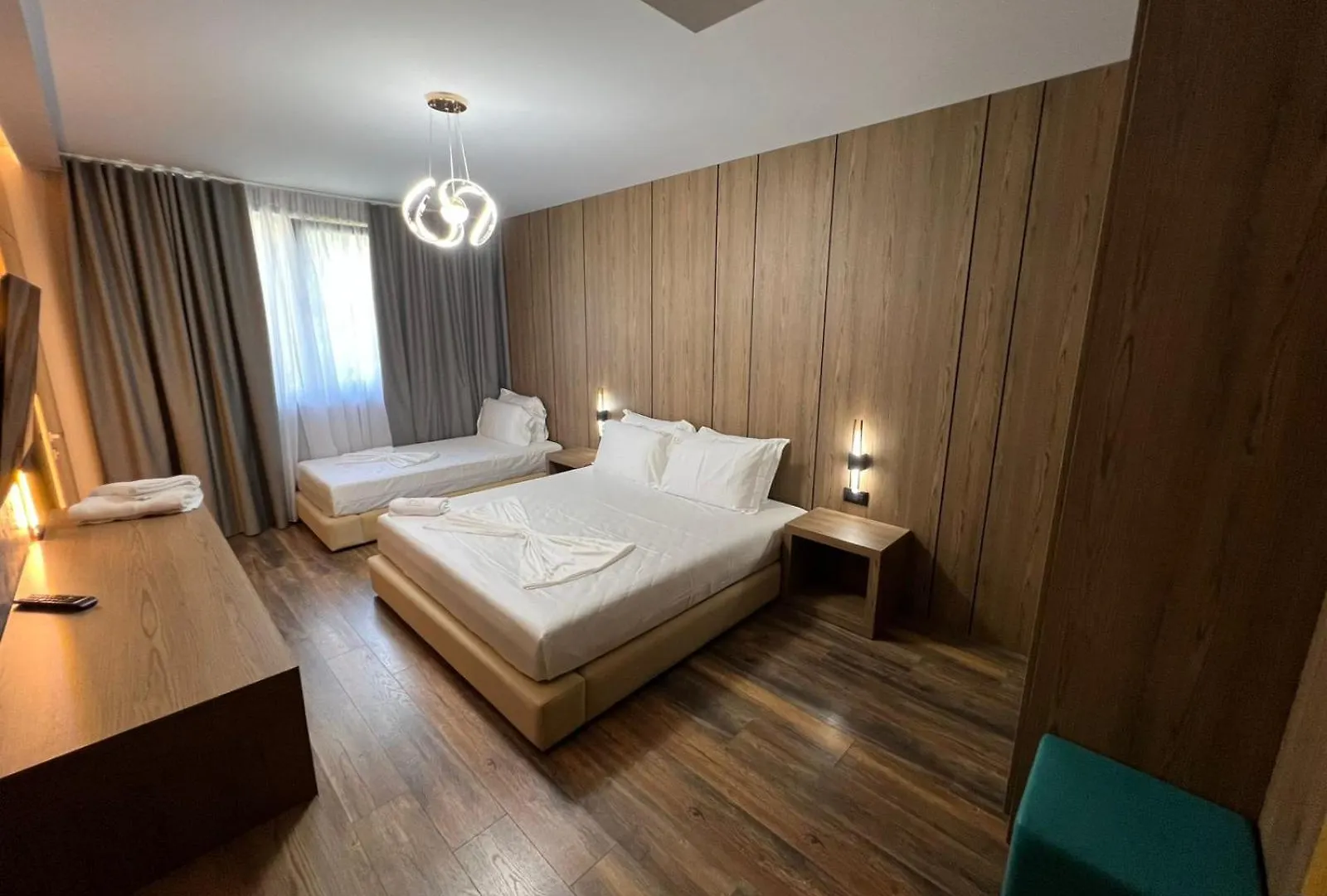 Toka Hotel Restaurant Udenisht
