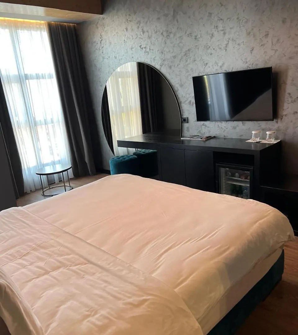 Toka Hotel Restaurant Udenisht